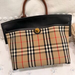 Burberry Beige and Black Checkered Women's Bag
